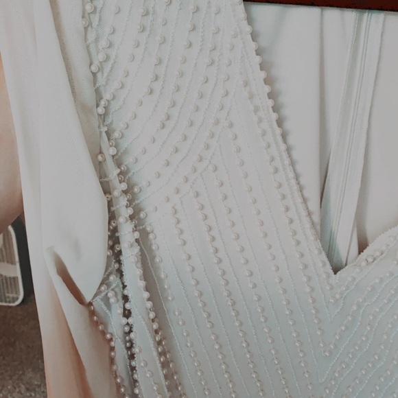 Cream bodysuit with detailed beading - Picture 2 of 3